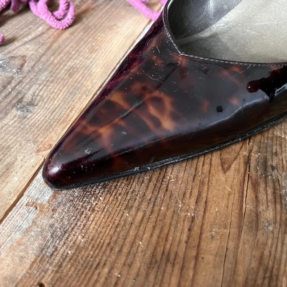 Stuart Weitzman Tortoise Shell Patent Leather Pointed Toe Pumps Heels 9M A404697